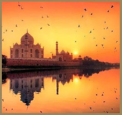 Taj Mahal Sunrise Tour from Delhi